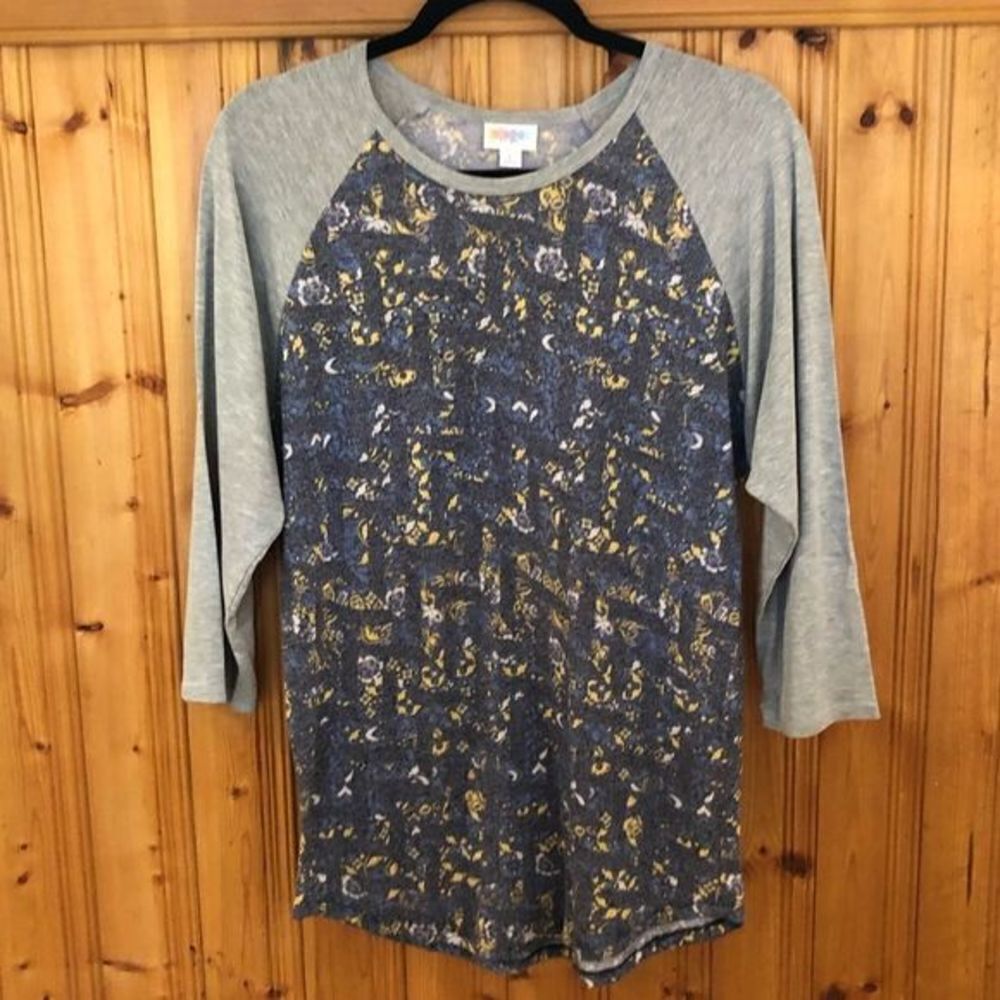 LuLaRoe Randy Tee Size Large